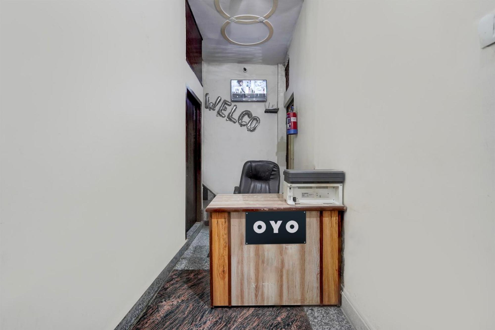 Oyo Hotel Maharaja Palace 메루트 외부 사진