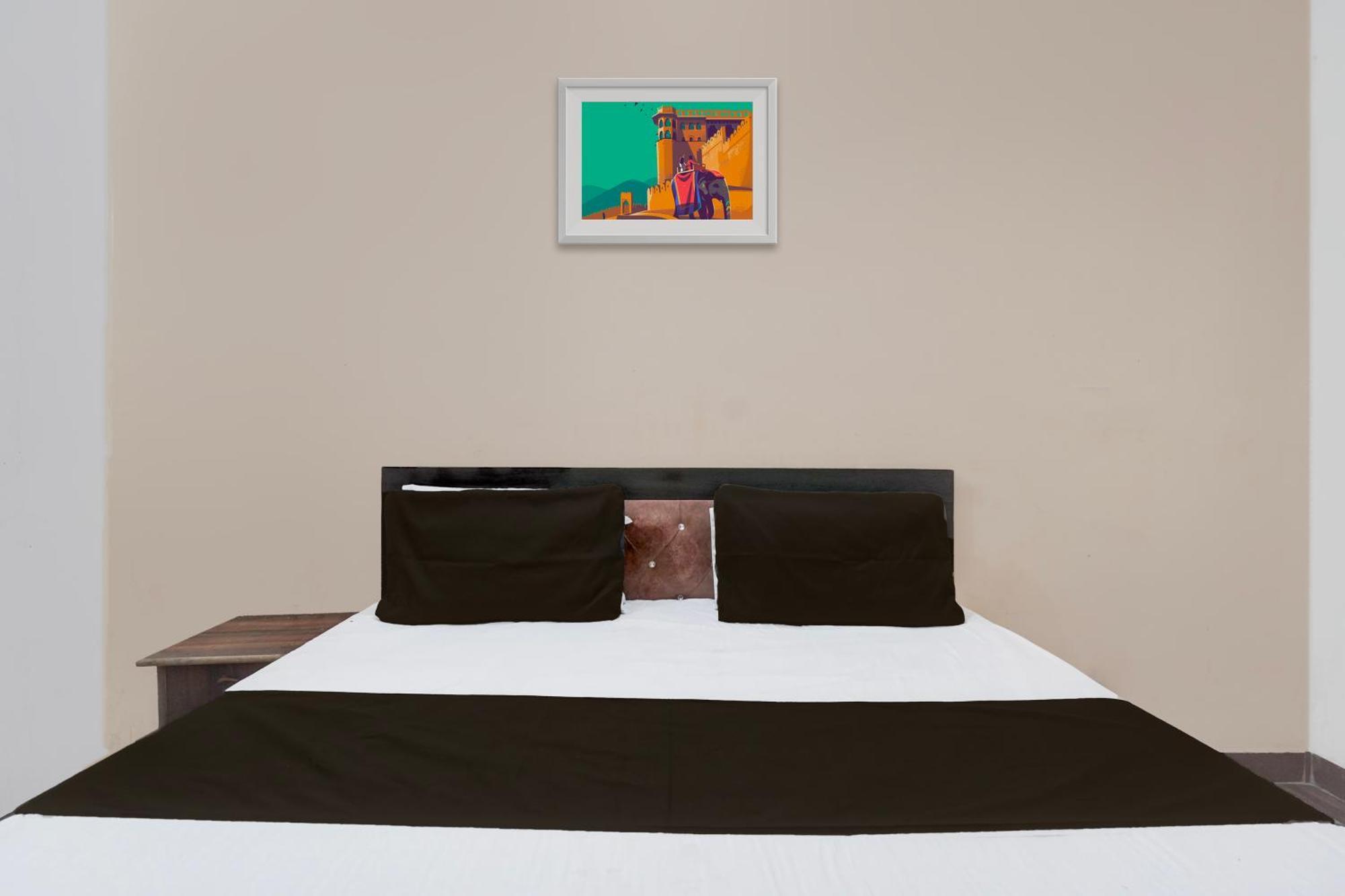 Oyo Hotel Maharaja Palace 메루트 외부 사진